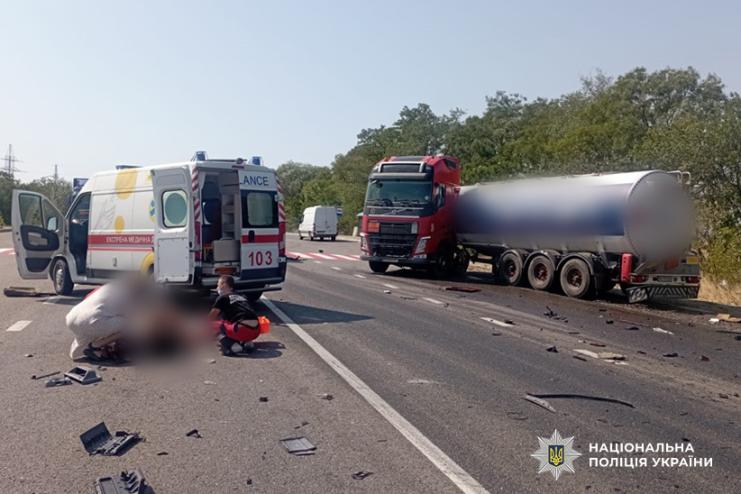 Три людини загинули, підліток – госпіталізований: поліцейські розповіли про ДТП на трасі Одеса – Рені