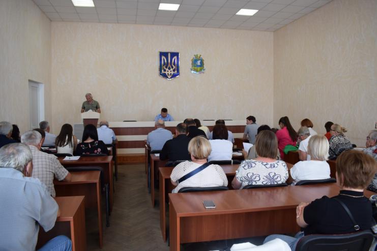  «Тарифний» конфлікт в Арцизі: лист проти тарифів уже в міськраді, а гнів народу – на журналістах