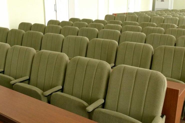 Прогули депутатів: чому безвідповідальність вдаряє по людям, а не по партіях