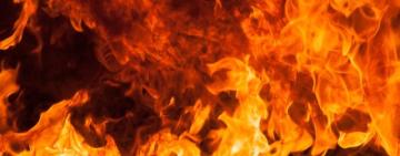 На Одещині чоловік отримав опіки під час спроби самостійно загасити пожежу