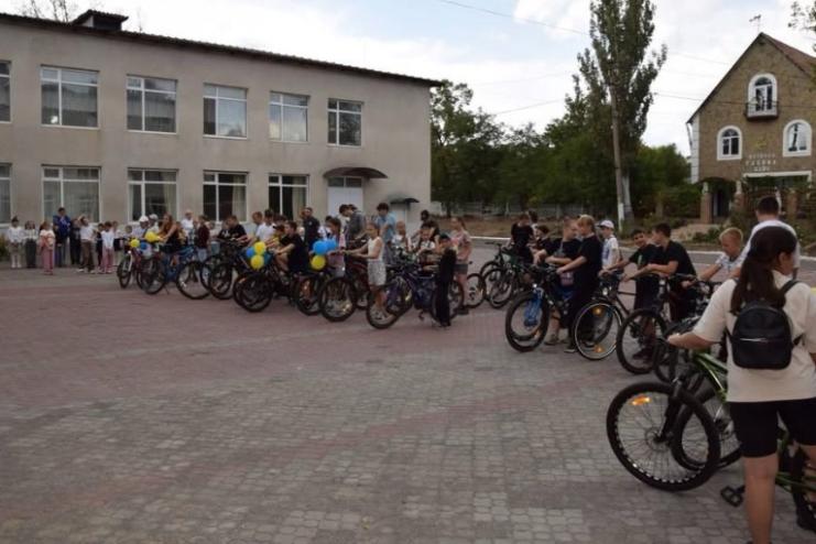 У Саратi відбувся велопробіг до Дня фізичної культури і спорту України