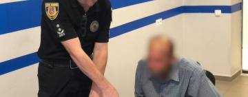 53-річний житель Білгород-Дністровського району підпалив будиночки та кіоски