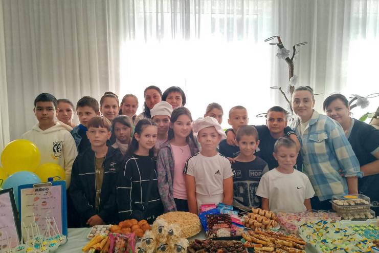 Благодійний ярмарок у Підгірненському ліцеї: понад 17 тисяч гривень для ЗСУ