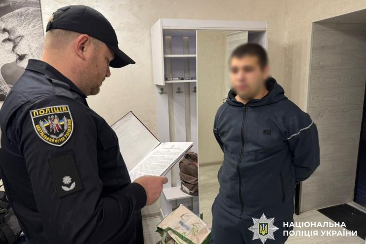 Брати з Одещини обманом заволодівали коштами звільнених із полону військових