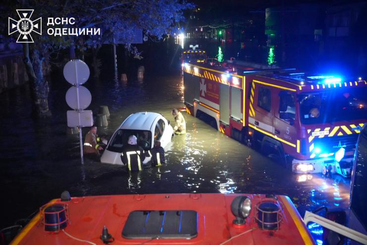 Сильні дощі в Одесі 30 вересня: причини та кліматичні тенденції
