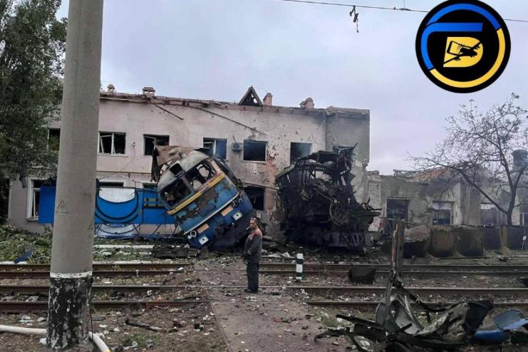 В Одесі російські війська вдарили по депо “Укрзалізниці”: є поранений