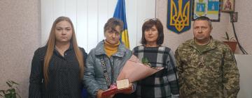 В Арцизькій громаді вшанували Героя: рідним загиблого воїна Олександра Доксова вручили орден «За мужність» III ступеня