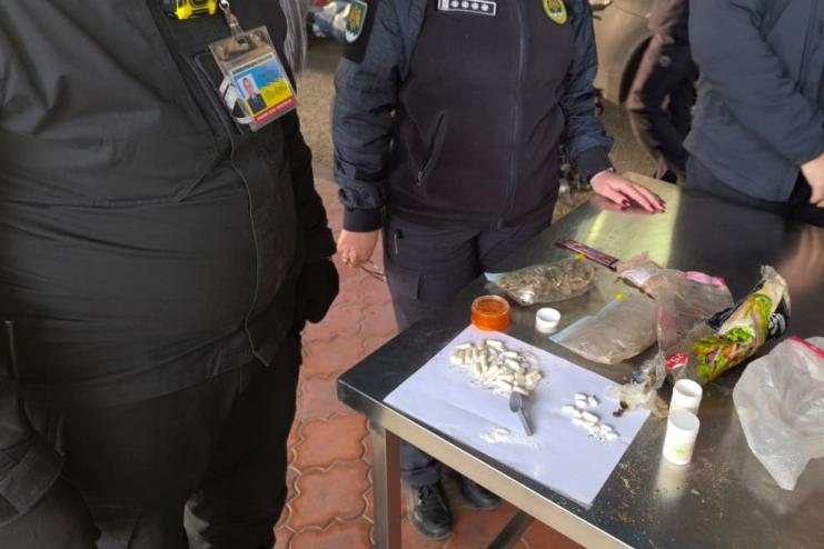Ніс, що не помиляється: на Ізмаїльщині собака Альма допомогла зупинити наркоконтрабанду