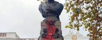 В Одесі активісти вимагають демонтувати погруддя Пушкіну