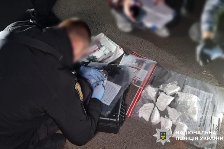 Поліція ліквідувала канал постачання кокаїну з Іспанії: наркотики призначалися для Києва та Одеси