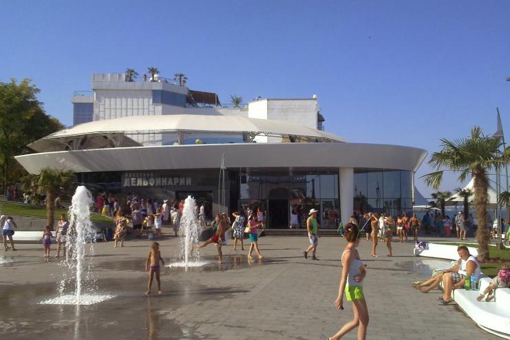 Суд арештував будівлю одеського дельфінарію через борги перед міською радою