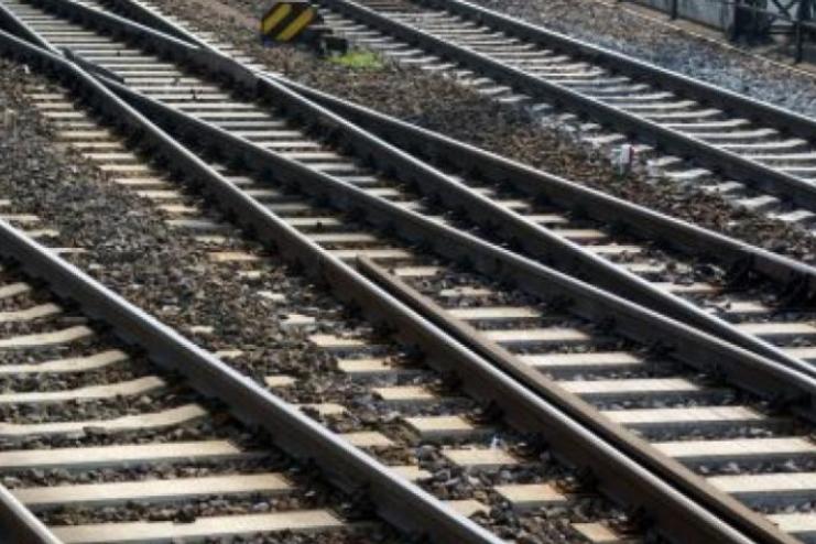 Поліцейські встановлюють обставини загибелі жінки на залізниці в Одесі