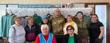 Дівчата, які тримають тил: волонтерський центр «Єдність» та їхня щоденна боротьба за комфорт захисників.