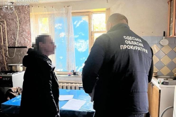 В Одесі бабуся побила тримісячного онука: прокуратура повідомила про підозру