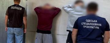 7,5 тисяч доларів за фейковий маршрут до Польщі: в Одесі за шахрайство судитимуть двох 19-річних хлопців