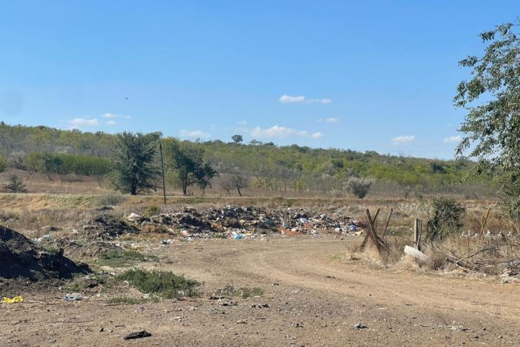 У Бессарабській громаді на схилах річки виявили несанкціоновані сміттєзвалища