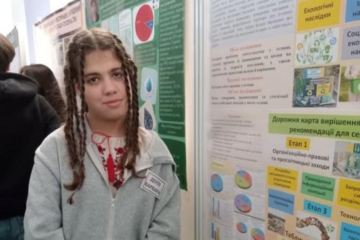 Блискуча перемога юної науковиці з Бессарабського на Всеукраїнському біологічному форумі «Дотик природи – 2025»