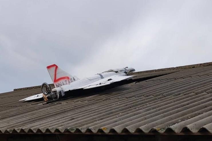 Шість російських безпілотників порушили повітряний простір Молдови: один впав на житловий будинок