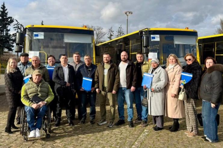 Одещина отримала ще 5 шкільних автобусів