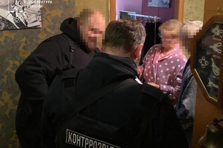 В Одесі посадовицю райадміністрації підозрюють у схваленні агресії РФ: прокуратура оголосила про підозру