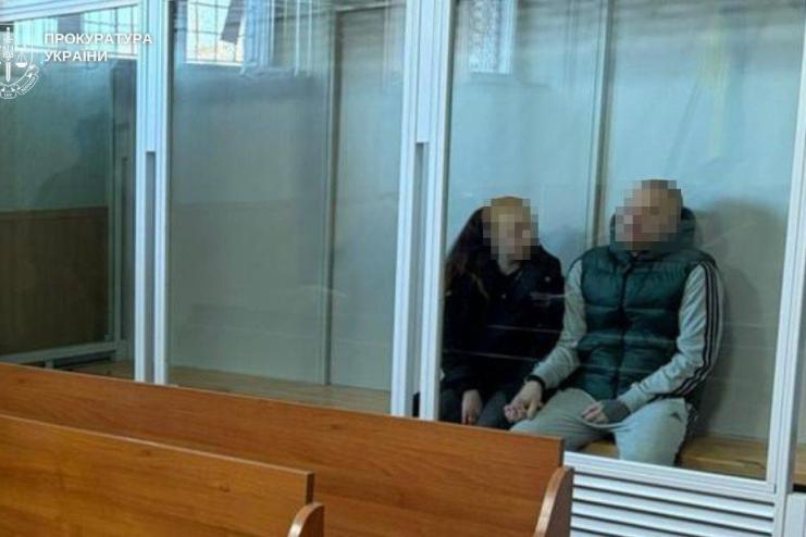 Мати й співмешканець заховали померлу дитину в морозилці: суд відправив обох за ґрати