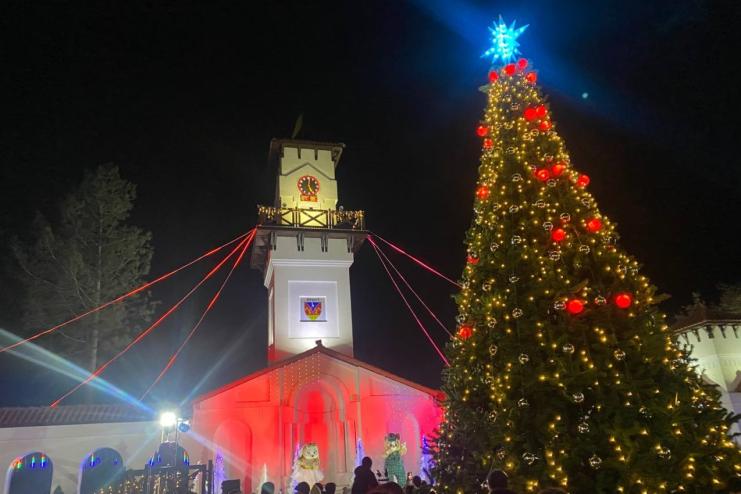 Арцизька новорічна красуня подарувала місту перше зимове диво