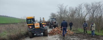 Буджацька громада без доріг, а депутати облради та ВР проїжджають повз уже 5 років