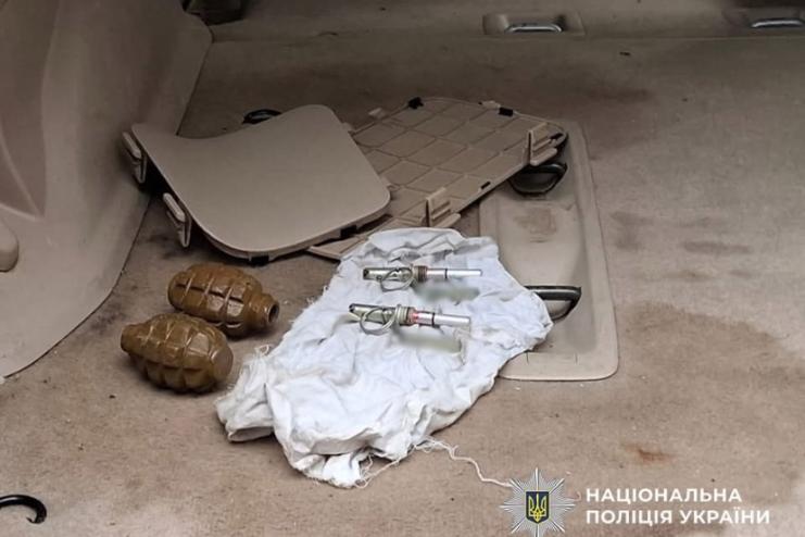 Поліцейські викрили та затримали 37-річного жителя Білгорода-Дністровського за незаконне поводження з бойовими припасами