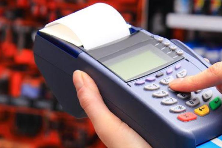 Касові апарати для базарних продавців стануть обов’язковими з 1 січня: уряд не планує відтермінування