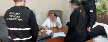 На Одещині прокуратура повідомила про підозру голові земельної комісії міськради: за 9 500 доларів «допомагала» з орендою землі