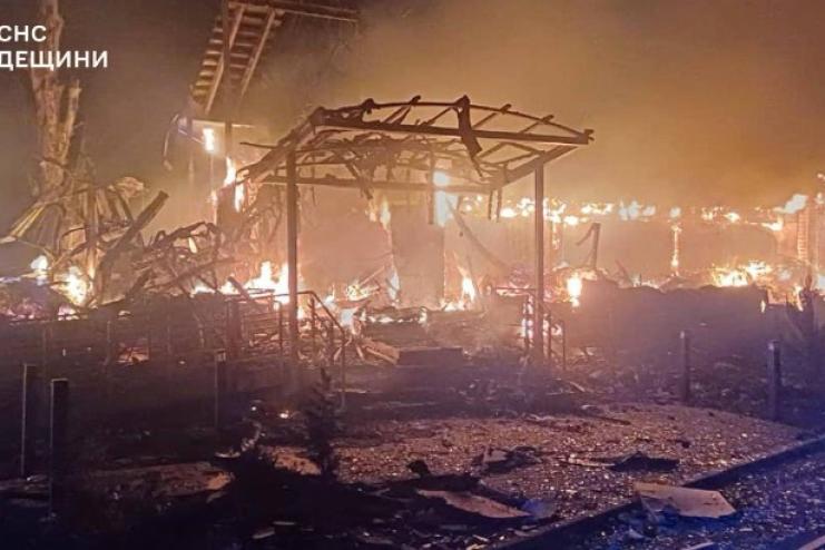 Вночі ворог знову вдарив по портовій та промисловій інфраструктурі Одещини: одна людина загинула, ще двоє постраждали