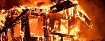 Трагедія в Одесі: під час пожежі в приватному будинку загинули двоє людей