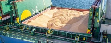 Через український морський коридор перевезено 100 млн тонн зерна 