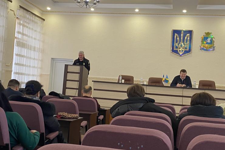 В Арцизькій міській раді заслухали звіт поліцейського офіцера Сергія Жарких