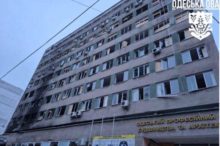 Унаслідок масованого нічного обстрілу постраждали заклади освіти Одеси