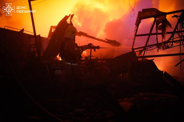 Нічна атака дронами по Одещині: поранені люди, зруйнована інфраструктура та пошкоджений Свято-Успенський монастир