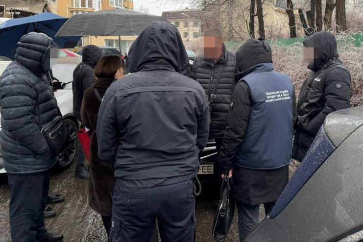 Не помітив порушення на СТО: в Одесі на хабарі спіймали чиновника райадміністрації