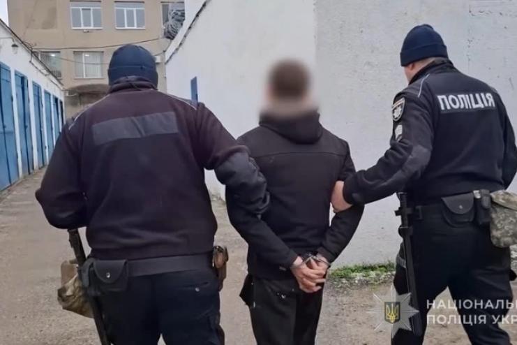 Поліцейські відправили на лаву підсудних двох жителів Білгород-Дністровського району, які грабували громадян