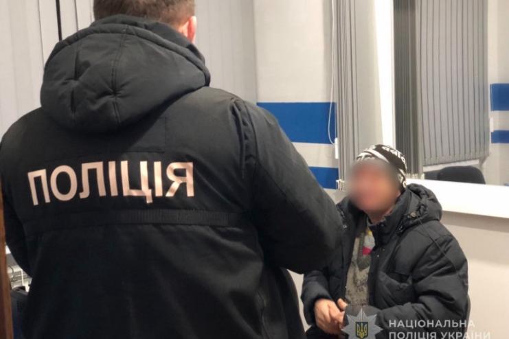 У Білгород-Дністровському районі жінка смертельно поранила співмешканця ножем