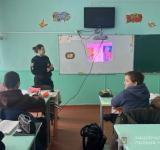 Поліцейські Одещини проводять просвітницькі та профілактичні заходи зі школярами та батьками