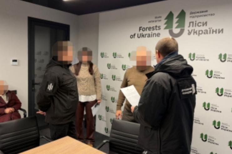 Вимагав 25 тисяч доларів за «вирішення» земельного питання: на Одещині судитимуть посадовця лісового управління