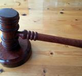 В Сараті суд відмовився позбавити матір батьківських прав попри 13 років відсутності у житті дитини