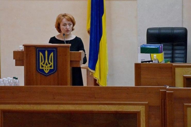 Директорка фінансового департаменту Одещини зробила подарунок 7,7 мільйона гривень