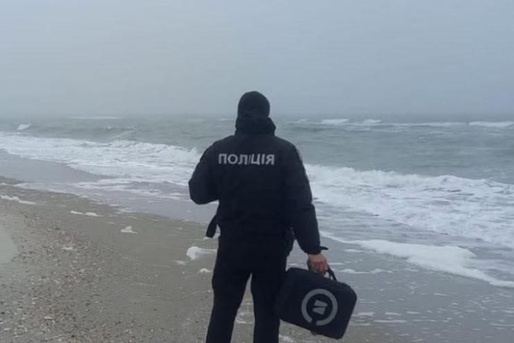 На Одещині розшукують двох чоловіків, які зникли під час нічної риболовлі в морі