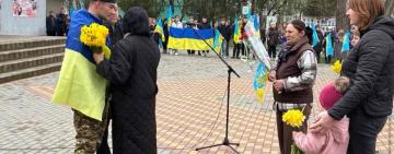Вистояв і повернувся: Бессарабська громада зустріла незламного захисника