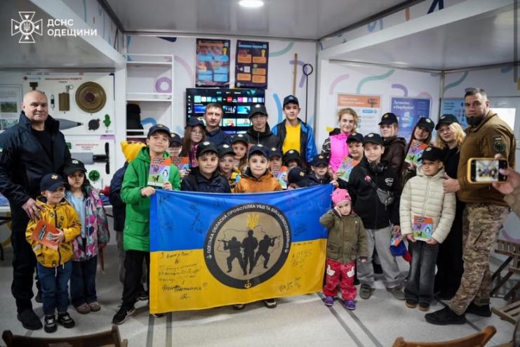 У переддень Великодня в одеському зоопарку провели пізнавально-розважальний захід для дітей