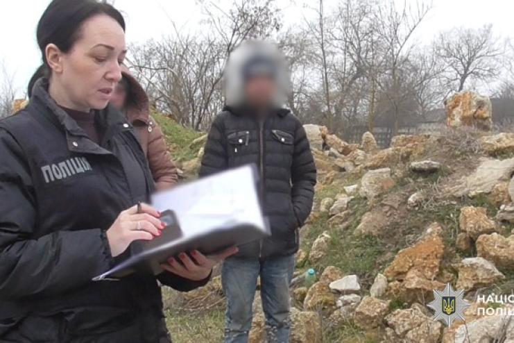 На Одещині директор будфірми привласнив понад 8 мільйонів гривень під час реконструкції казарми для військових