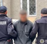 Конфлікт з трагічним наслідком: поліцейські затримали молодика, який в центрі Одеси спричинив незнайомцю смертельні травми