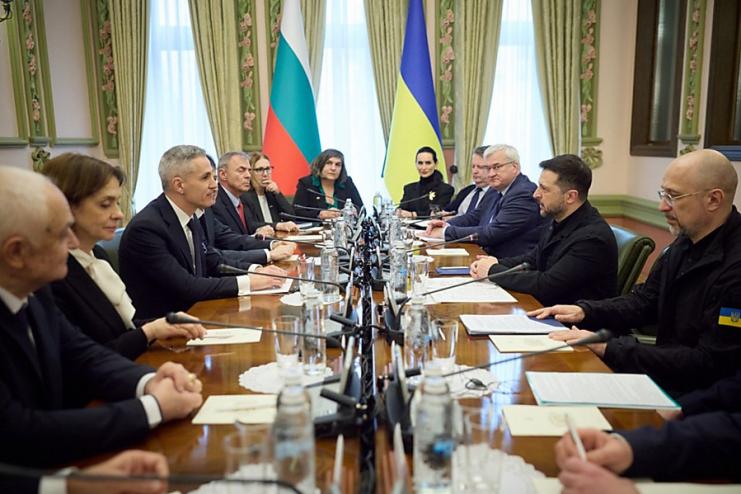 Гібридний фронт у Софії: як болгарську меншину в Україні зробили заручником передвиборчих ігор