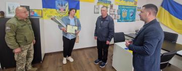 У Болграді родині загиблого захисника вручили державну нагороду